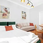 Apartment Retro Glamour With A Modern Edge - By Upstairs Krakow