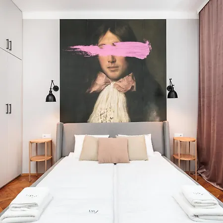 Διαμέρισμα Retro Glamour With A Modern Edge - By Upstairs