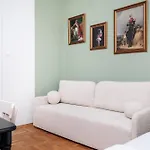 Retro Glamour With A Modern Edge - By Upstairs Appartamento