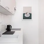 Retro Glamour With A Modern Edge - By Upstairs Apartament Kraków