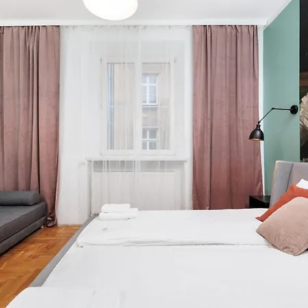 Apartmán Retro Glamour With A Modern Edge - By Upstairs Krakov