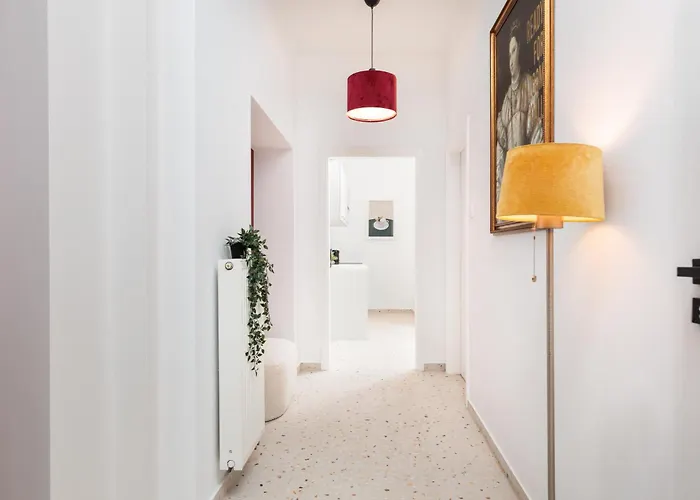 Retro Glamour With A Modern Edge - By Upstairs *