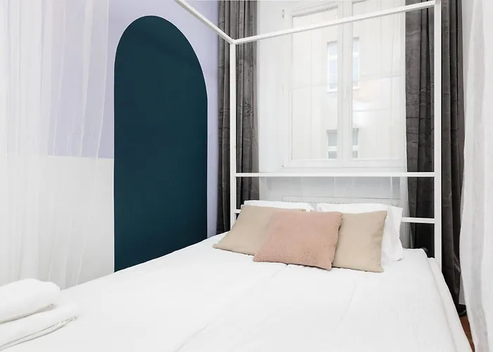 Retro Glamour With A Modern Edge - By Upstairs *