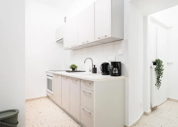 Retro Glamour With A Modern Edge - By Upstairs *