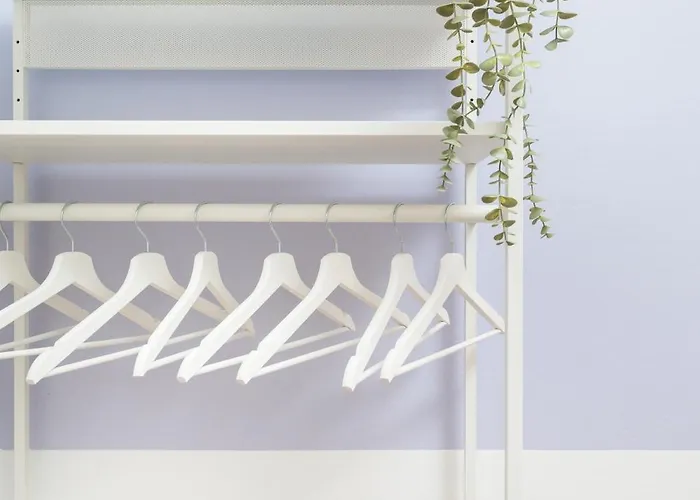 Retro Glamour With A Modern Edge - By Upstairs *