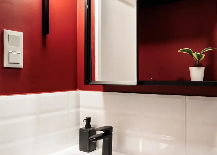 Retro Glamour With A Modern Edge - By Upstairs *