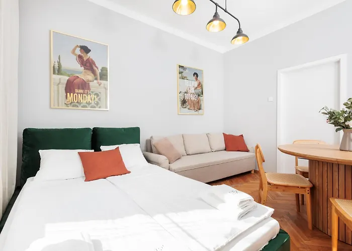 Apartment Retro Glamour With A Modern Edge - By Upstairs Krakow