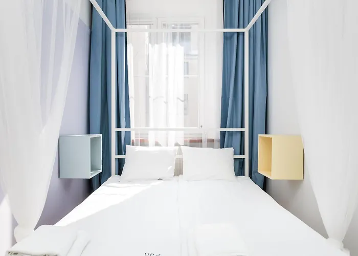 Appartement Retro Glamour With A Modern Edge - By Upstairs